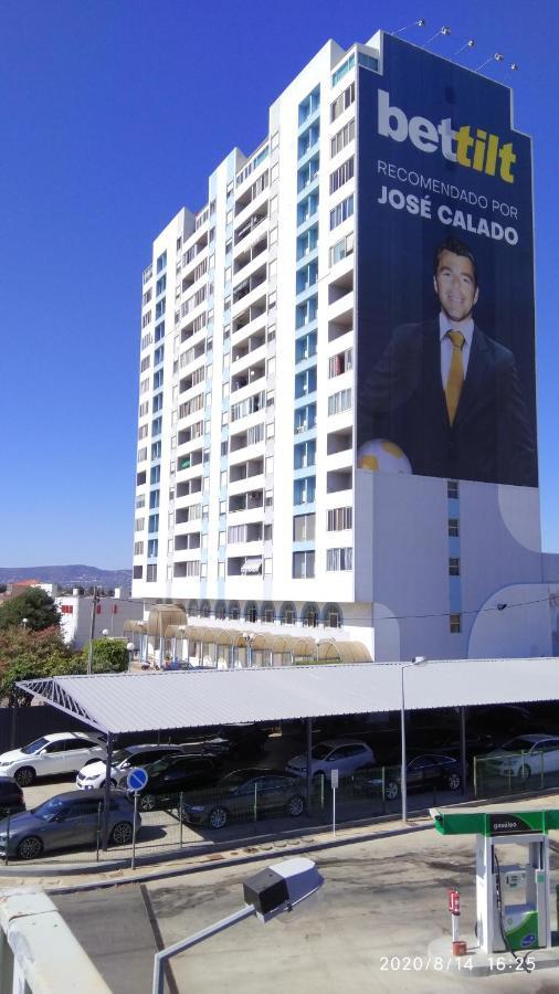 Ricardo Rolão Vista Mar - Edifício Oásis - Bedrooms Apartamento *